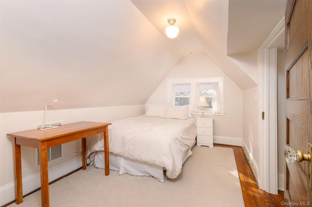 18 Vine Street, Bronxville, NY 10708