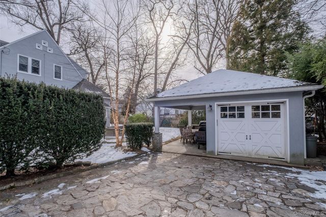 18 Vine Street, Bronxville, NY 10708