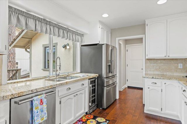 16731 Alioto Dr, Grass Valley, CA 95949