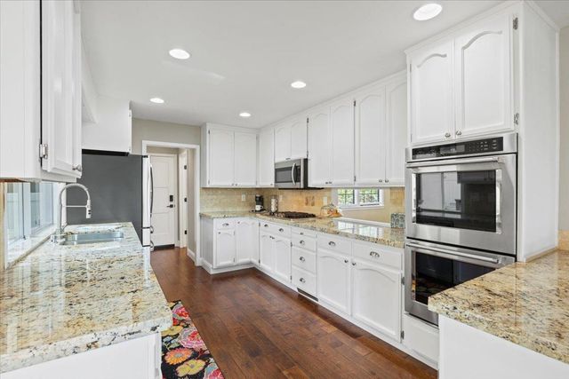 16731 Alioto Dr, Grass Valley, CA 95949