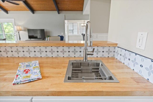 16731 Alioto Dr, Grass Valley, CA 95949