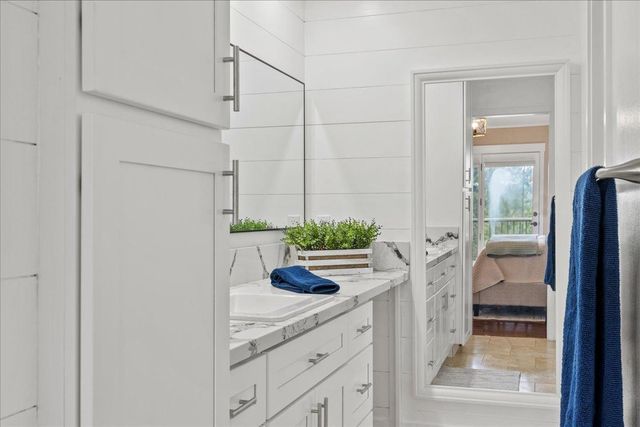 16731 Alioto Dr, Grass Valley, CA 95949