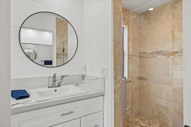 16731 Alioto Dr, Grass Valley, CA 95949