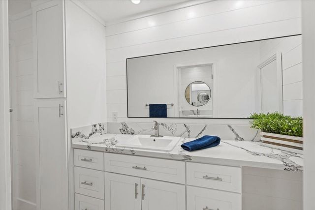 16731 Alioto Dr, Grass Valley, CA 95949