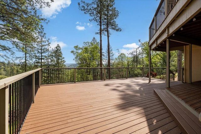 16731 Alioto Dr, Grass Valley, CA 95949