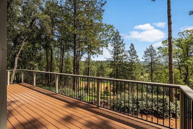 16731 Alioto Dr, Grass Valley, CA 95949