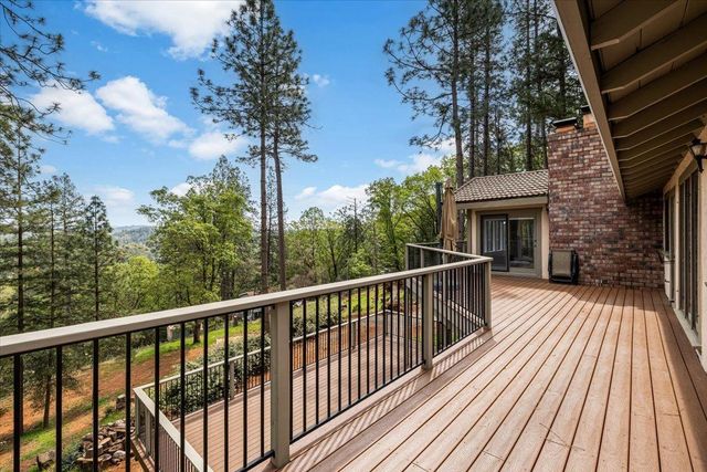 16731 Alioto Dr, Grass Valley, CA 95949