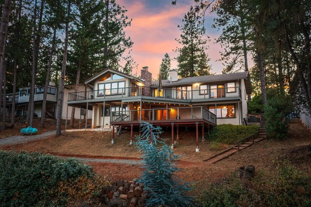 16731 Alioto Dr, Grass Valley, CA 95949