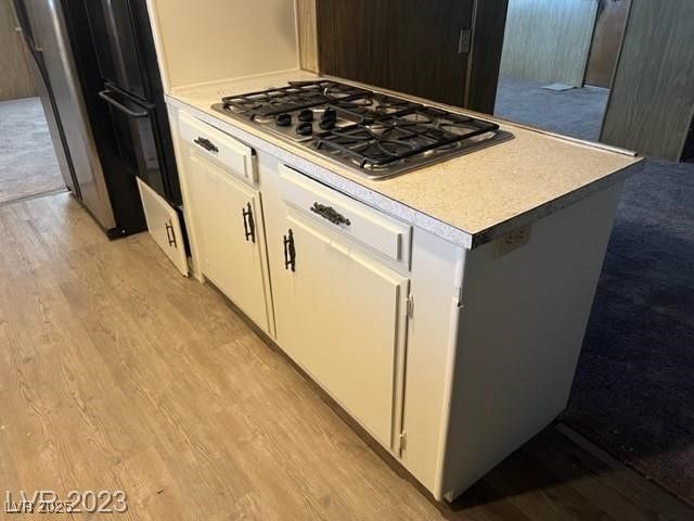 5000 Royal Avenue, Las Vegas, NV 89103