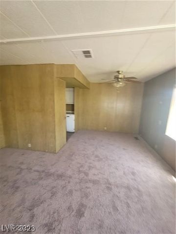 5000 Royal Avenue, Las Vegas, NV 89103