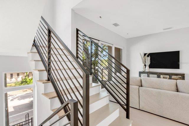 50 64TH STREET S, St Petersburg, FL 33707