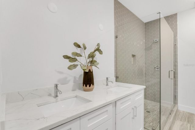 50 64TH STREET S, St Petersburg, FL 33707