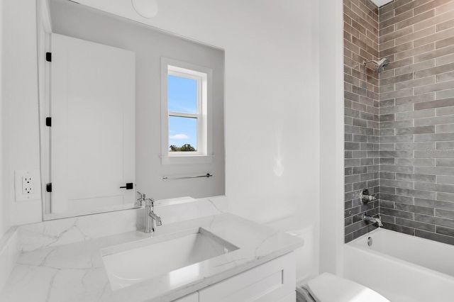 50 64TH STREET S, St Petersburg, FL 33707