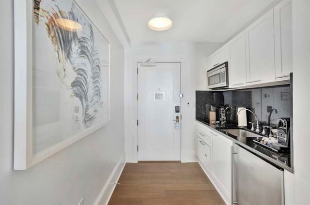 1 N Fort Lauderdale Beach Boulevard 1709, Fort Lauderdale, FL 33304