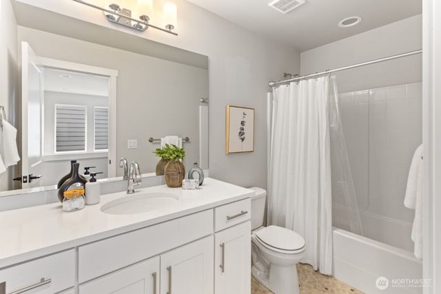 4022 215 Pl SE, Bothell, WA 98021