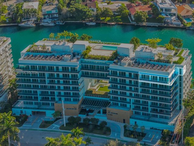 9201 E Bay Harbor Dr UPH02, Bay Harbor Islands, FL 33154