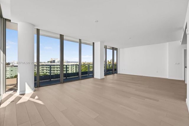 9201 E Bay Harbor Dr UPH02, Bay Harbor Islands, FL 33154