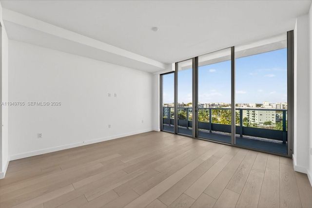 9201 E Bay Harbor Dr UPH02, Bay Harbor Islands, FL 33154