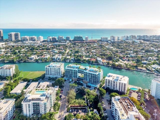 9201 E Bay Harbor Dr UPH02, Bay Harbor Islands, FL 33154