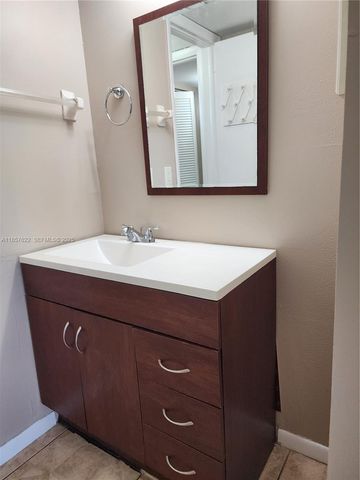 6020 NW 64th Avenue 307, Tamarac, FL 33319