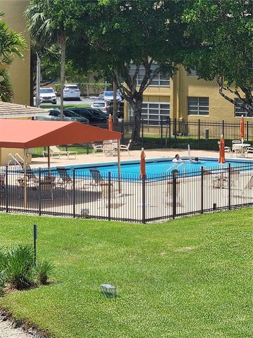 6020 NW 64th Avenue 307, Tamarac, FL 33319