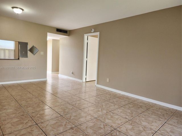 6020 NW 64th Avenue 307, Tamarac, FL 33319