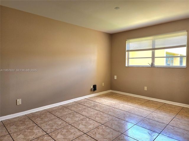6020 NW 64th Avenue 307, Tamarac, FL 33319