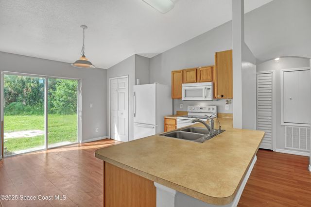 100 Prairie Street SE, Palm Bay, FL 32909