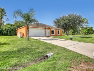 100 Prairie Street SE, Palm Bay, FL 32909