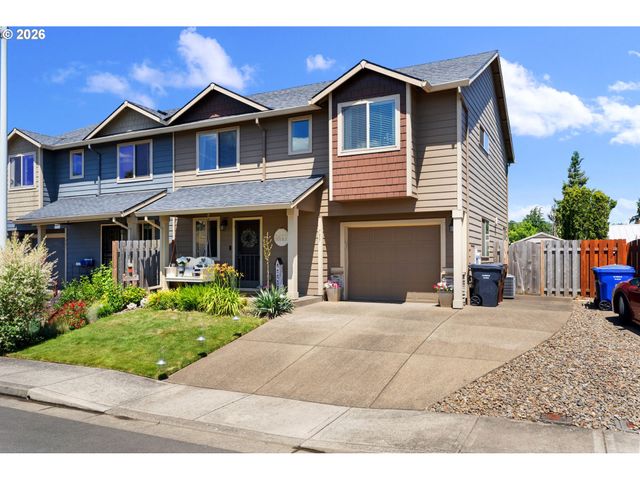 735 GARDEN Ct, Molalla, OR 97038