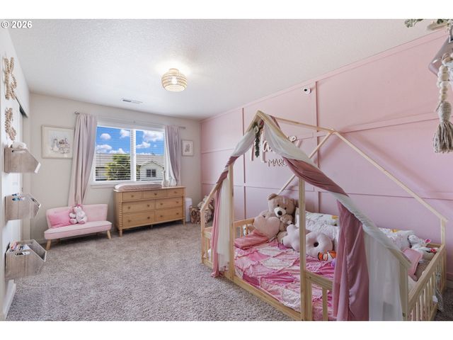 735 GARDEN Ct, Molalla, OR 97038