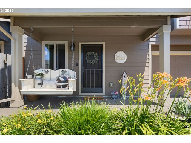 735 GARDEN Ct, Molalla, OR 97038
