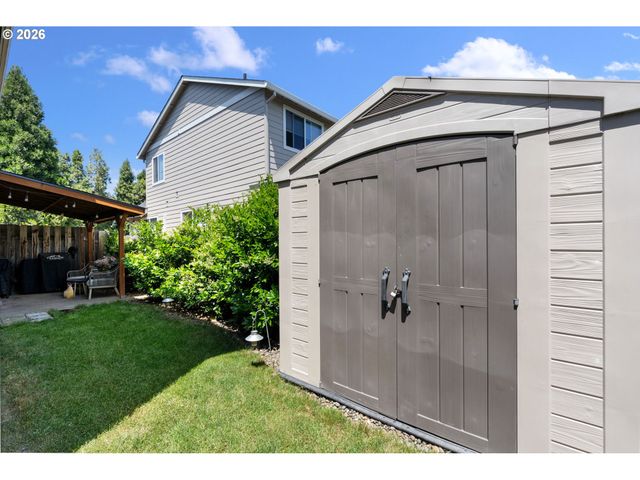 735 GARDEN Ct, Molalla, OR 97038