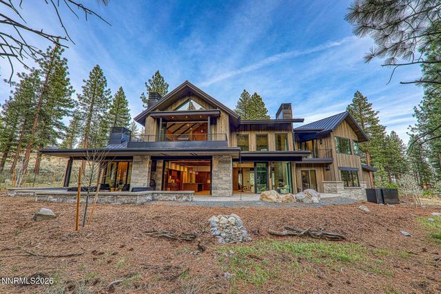 64 Boulders Bend, Carson City, NV 89705