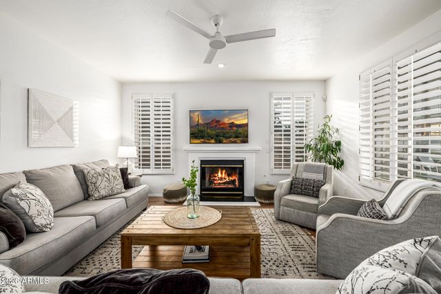 5544 E HELENA Drive, Scottsdale, AZ 85254