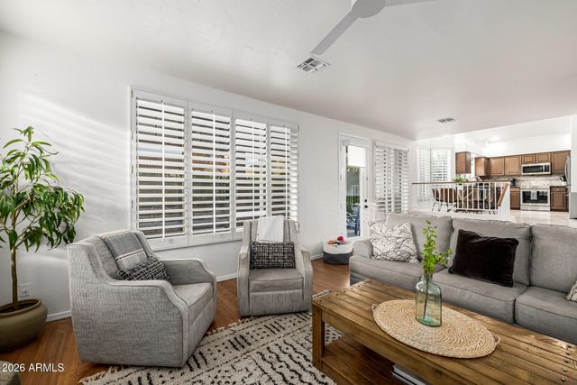 5544 E HELENA Drive, Scottsdale, AZ 85254