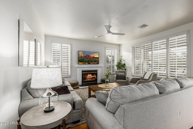 5544 E HELENA Drive, Scottsdale, AZ 85254