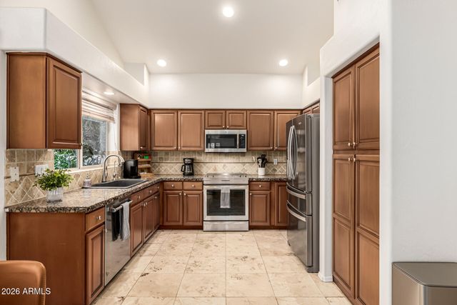 5544 E HELENA Drive, Scottsdale, AZ 85254