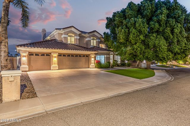 5544 E HELENA Drive, Scottsdale, AZ 85254
