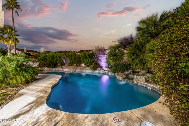 5544 E HELENA Drive, Scottsdale, AZ 85254