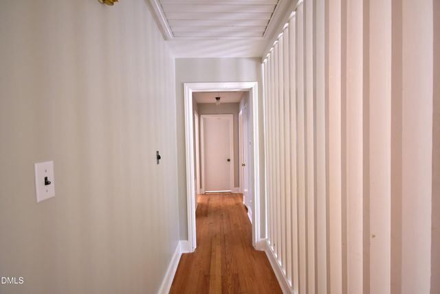 1011 S 1st Street, Smithfield, NC 27577