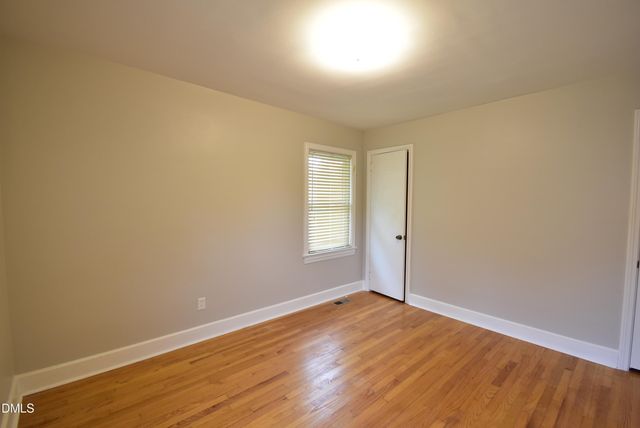 1011 S 1st Street, Smithfield, NC 27577