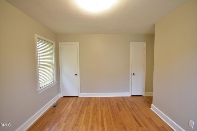 1011 S 1st Street, Smithfield, NC 27577