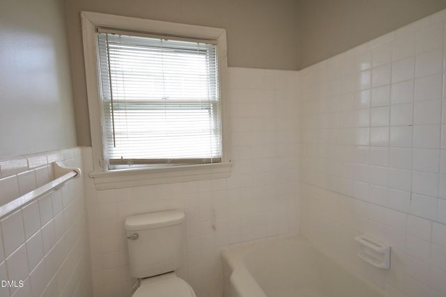 1011 S 1st Street, Smithfield, NC 27577