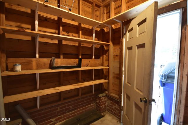 1011 S 1st Street, Smithfield, NC 27577