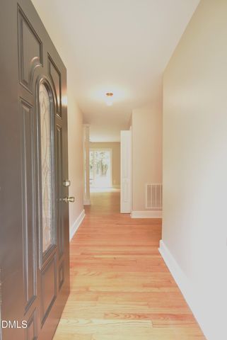 1011 S 1st Street, Smithfield, NC 27577