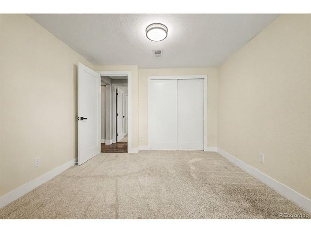 6026 Parfet St, Arvada, CO 80004