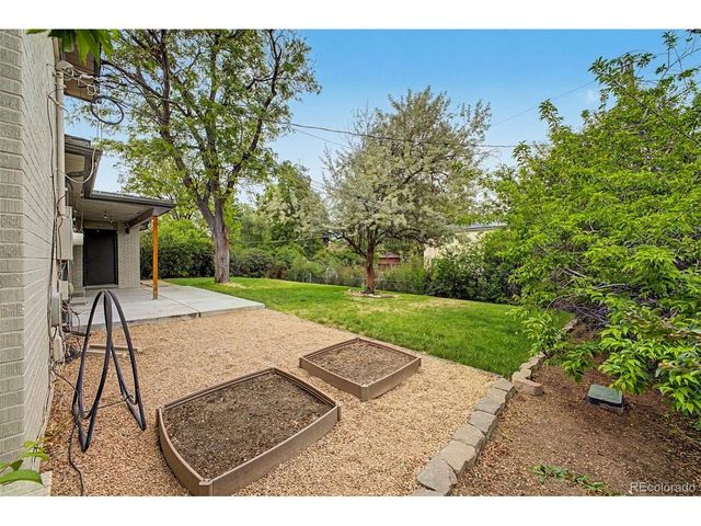 6026 Parfet St, Arvada, CO 80004