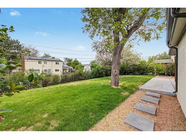 6026 Parfet St, Arvada, CO 80004