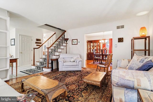 1014 SHADOWSTONE DR, Lancaster, PA 17603